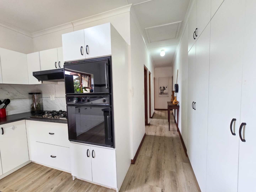 3 Bedroom Property for Sale in Stilbaai Wes Western Cape